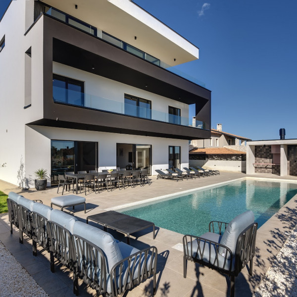 Villa Aquarius, Villa Aquarius and Villa Ines, Pula - Istria, with heated pools Pula