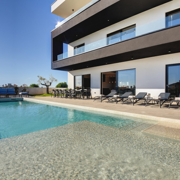 Villa Aquarius, Villa Aquarius and Villa Ines, Pula - Istria, with heated pools Pula
