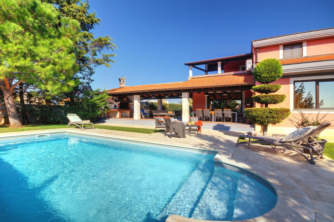 Villa Ines - exterior, Villa Aquarius and Villa Ines, Pula - Istria, with heated pools Pula